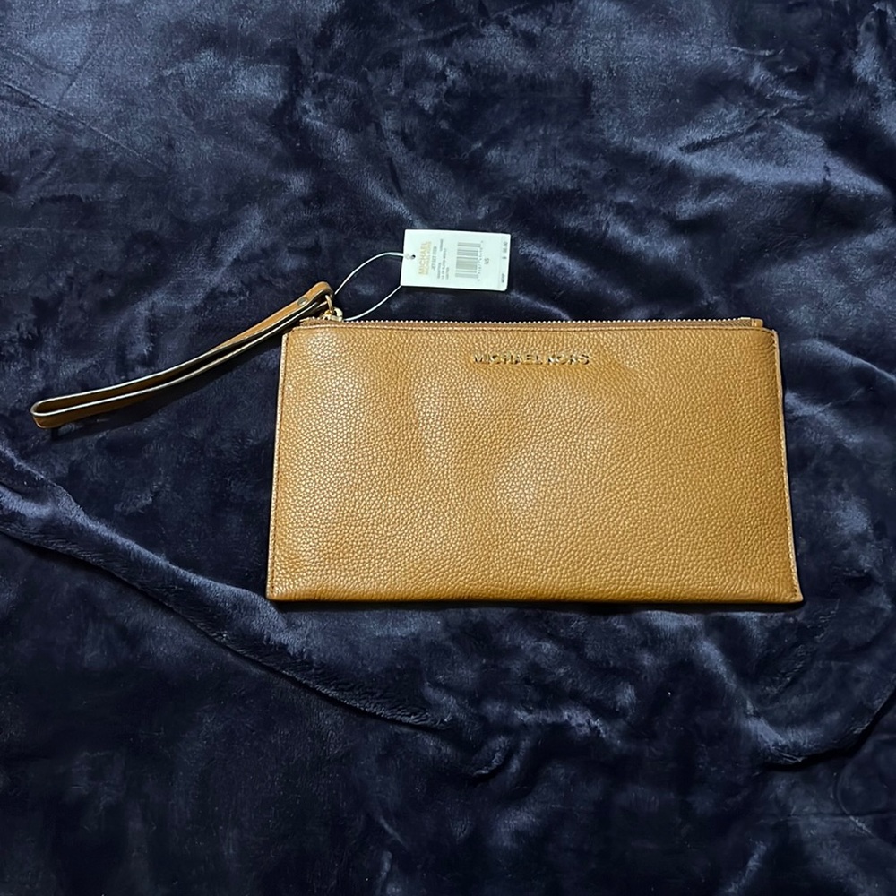 Michael Kors wristlet